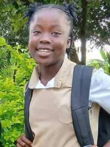 Favor in new uniform Gr. 7